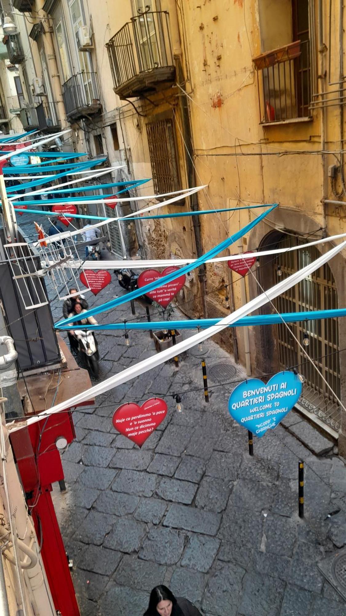 Appartamento Family House Piazza Carita' Napoli Esterno foto