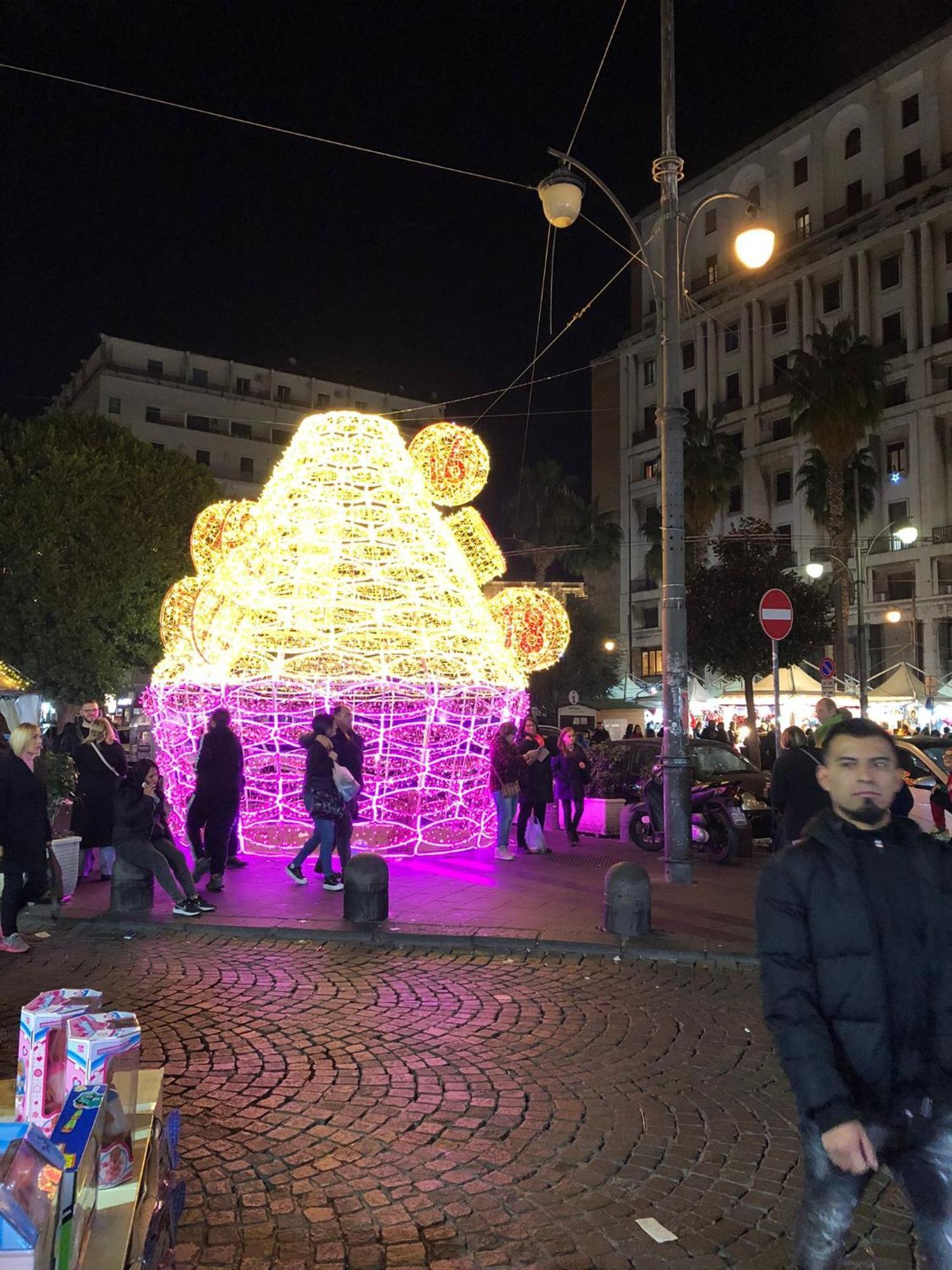 Appartamento Family House Piazza Carita' Napoli Esterno foto